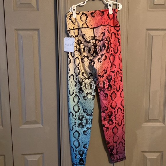 Snake skin multi colored workout leggings - Picture 3 of 3